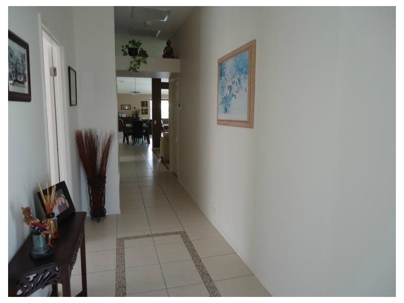 12 Torquay Place, Arundel QLD 4214