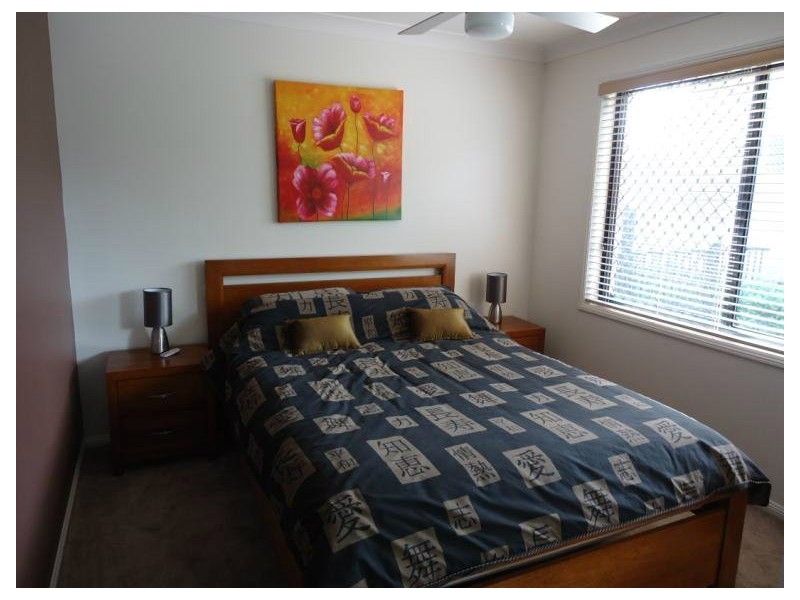 12 Torquay Place, Arundel QLD 4214