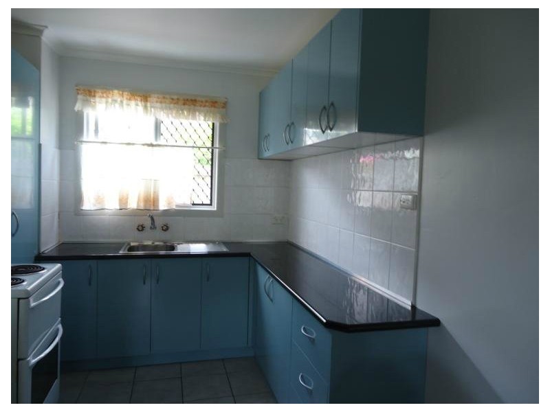 4/33 Ahern Street, Labrador QLD 4215