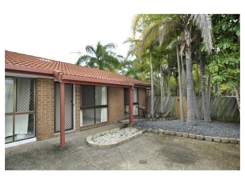 2/7 Jessica Court, Arundel QLD 4214