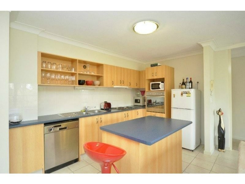 3/18 Parker Street, Labrador QLD 4215