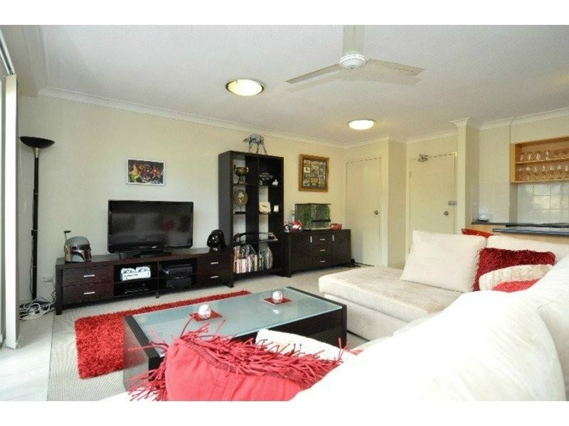 3/18 Parker Street, Labrador QLD 4215