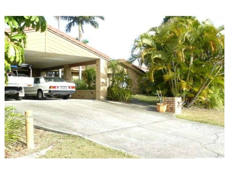 6 Baxter Court, Arundel QLD 4214