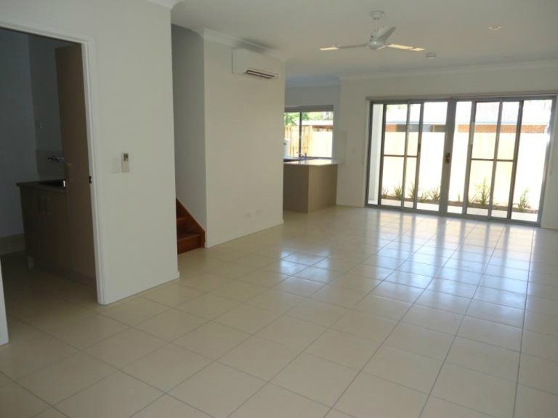 21/26 Careel Close, Helensvale QLD 4212