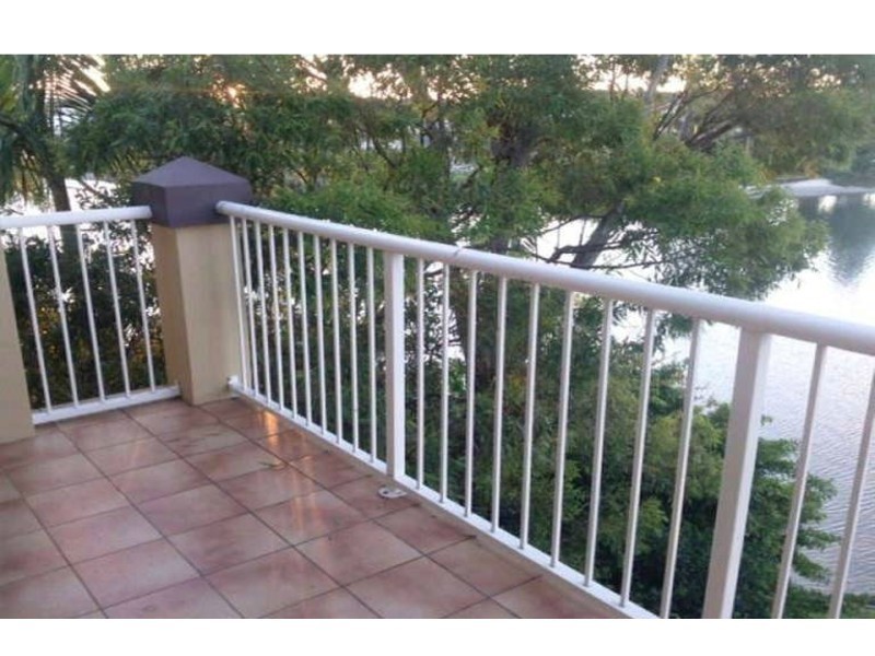 52/11 Taylor Street, Biggera Waters QLD 4216