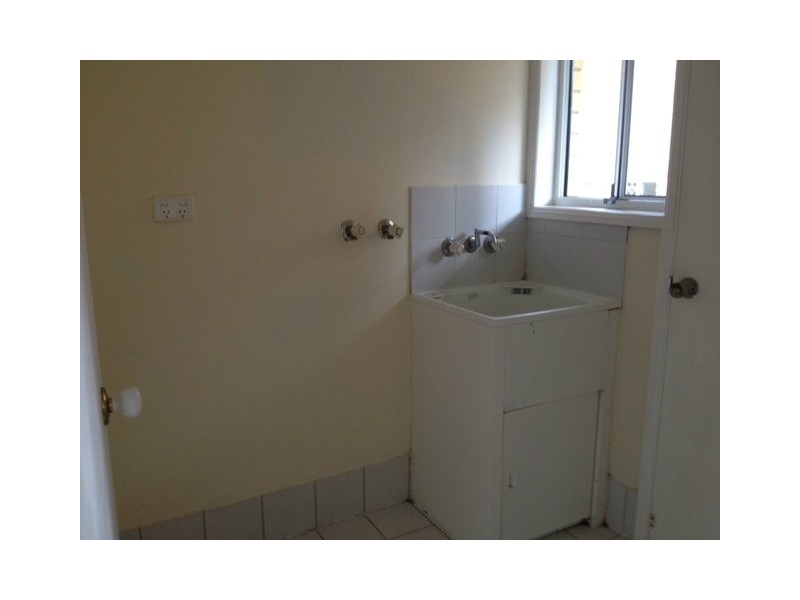 1/348 Government Road, Labrador QLD 4215