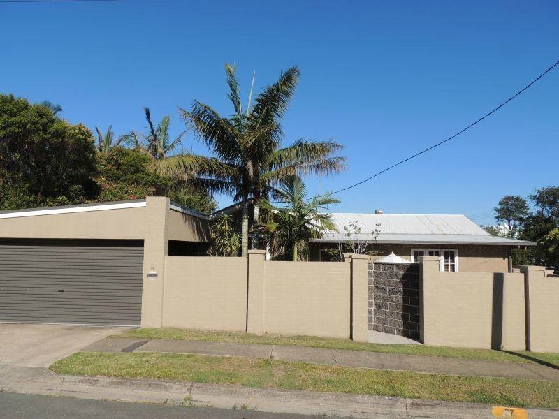 27 Harris Street, Labrador QLD 4215