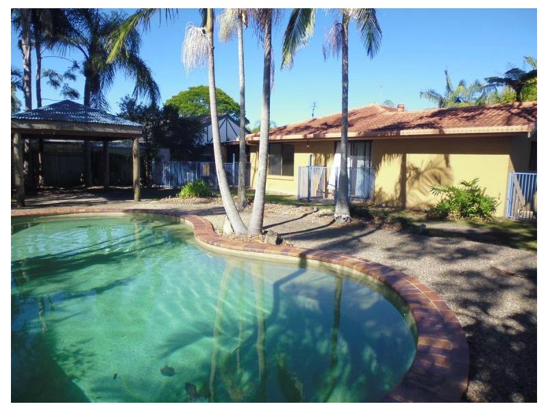 8 Wandilla Drive, Helensvale QLD 4212