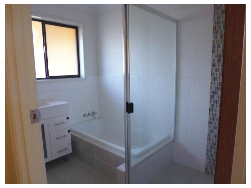 8 Wandilla Drive, Helensvale QLD 4212