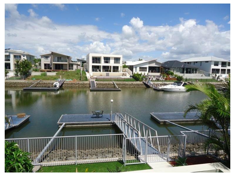 9 Harbourvue Court, Helensvale QLD 4212