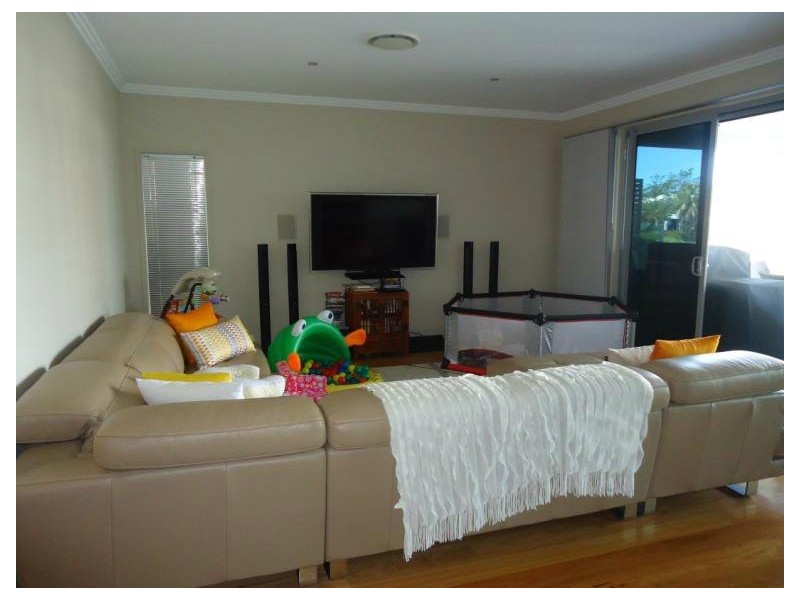 9 Harbourvue Court, Helensvale QLD 4212