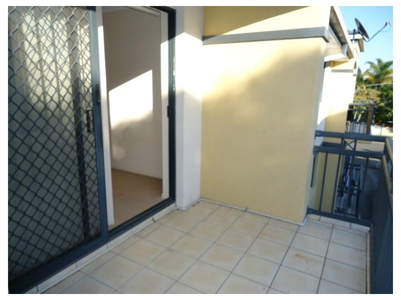 6/129 Muir Street, Labrador QLD 4215