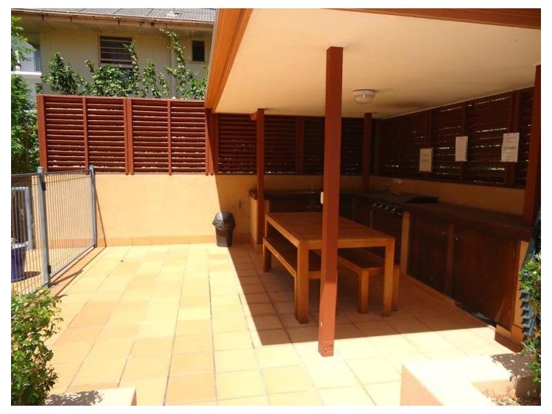 4/83 Brighton Street, Biggera Waters QLD 4216