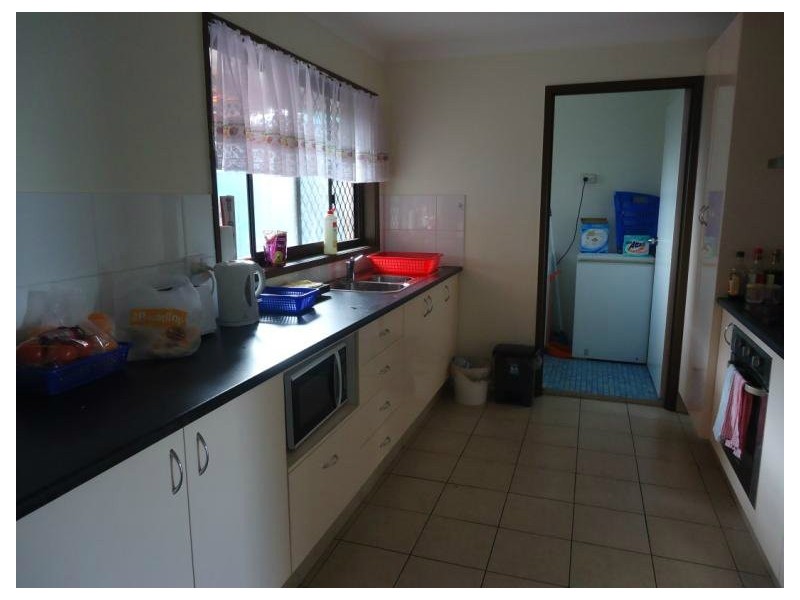 1/219 Central Street, Labrador QLD 4215