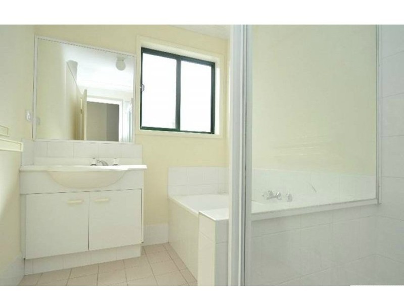 52 Marble Arch Place, Arundel QLD 4214