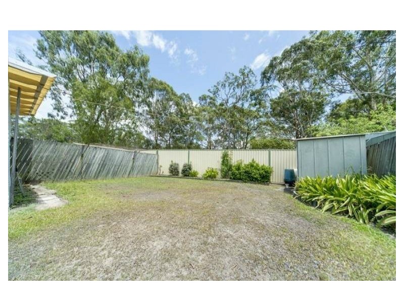 2/4 Nina Parade, Arundel QLD 4214