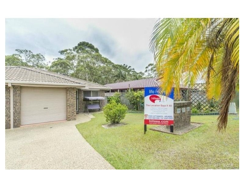 2/4 Nina Parade, Arundel QLD 4214