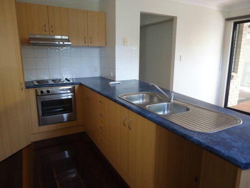 1/1a Sandy Court, Southport QLD 4215