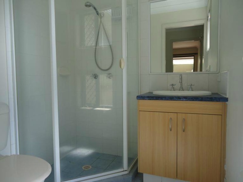 1/1a Sandy Court, Southport QLD 4215