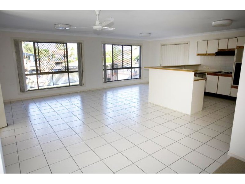 247 Morala Avenue, Runaway Bay QLD 4216