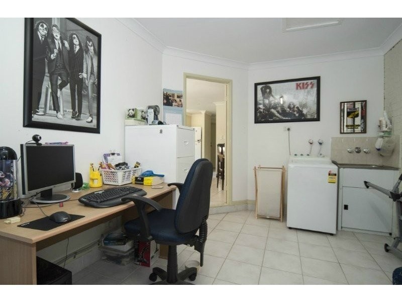 1/15 Nina Parade, Arundel QLD 4214