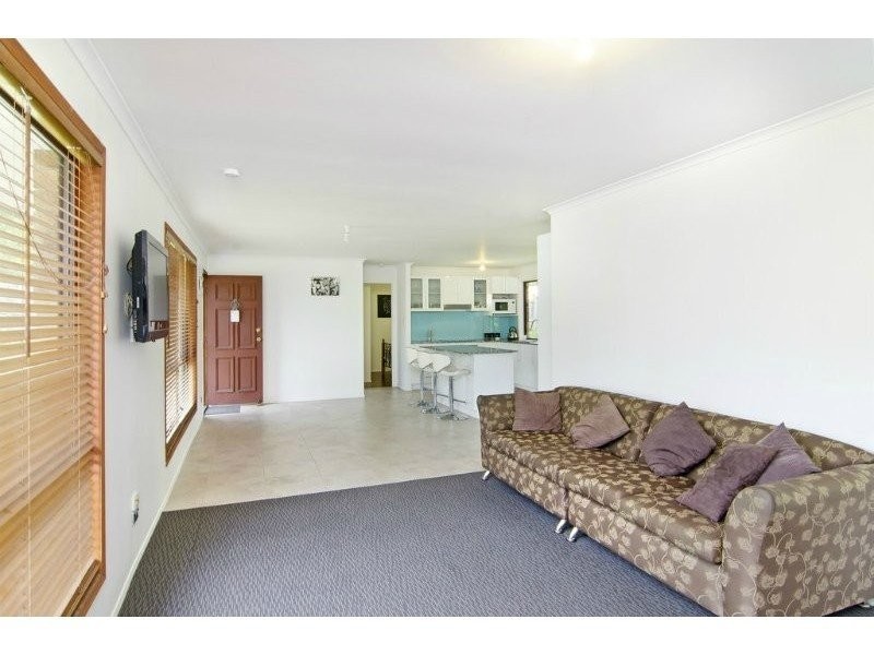 5 Chablis Court, Molendinar QLD 4214