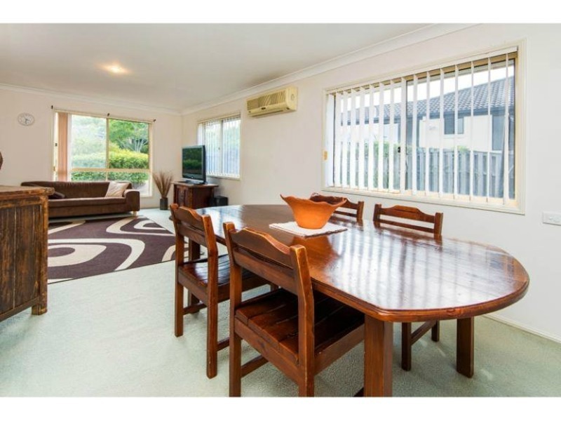 7 Howland Circuit, Pacific Pines QLD 4211