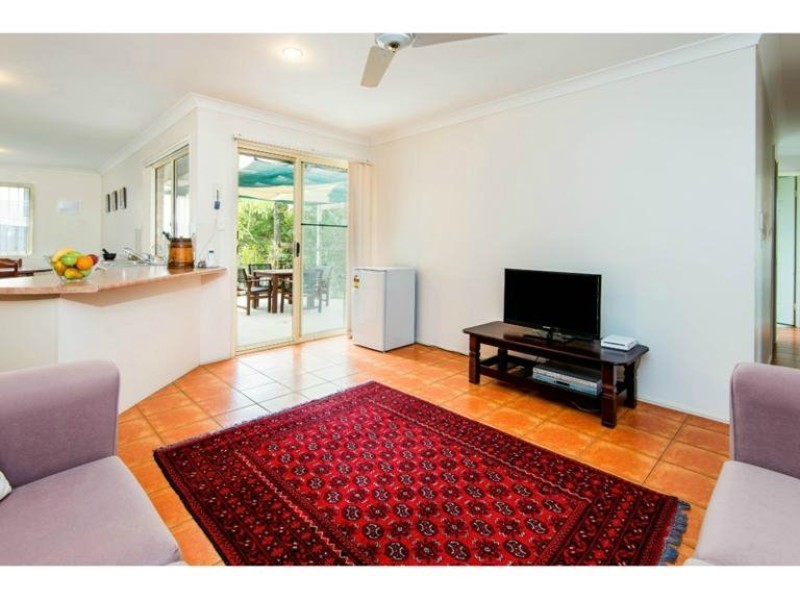 7 Howland Circuit, Pacific Pines QLD 4211