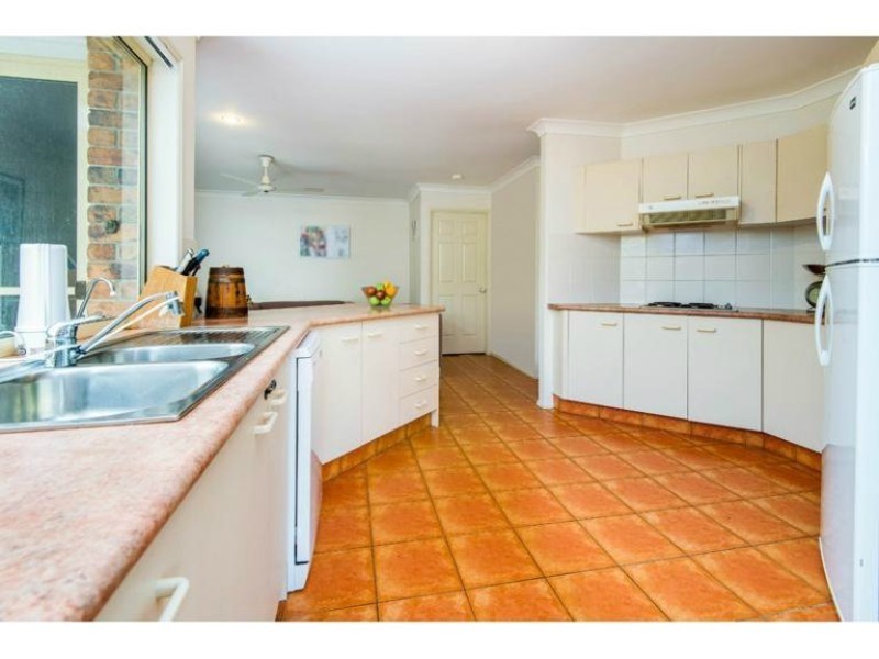 7 Howland Circuit, Pacific Pines QLD 4211