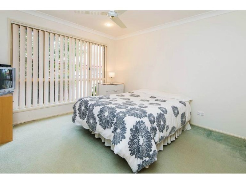 7 Howland Circuit, Pacific Pines QLD 4211