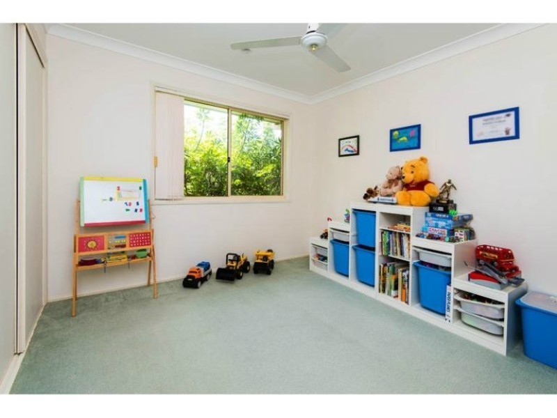 7 Howland Circuit, Pacific Pines QLD 4211