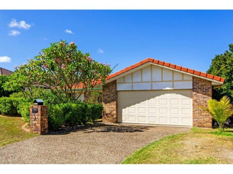 7 Howland Circuit, Pacific Pines QLD 4211