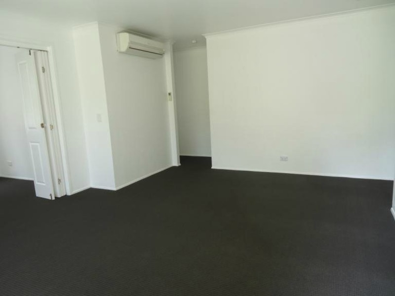 2/44 McMillan Street, Labrador QLD 4215