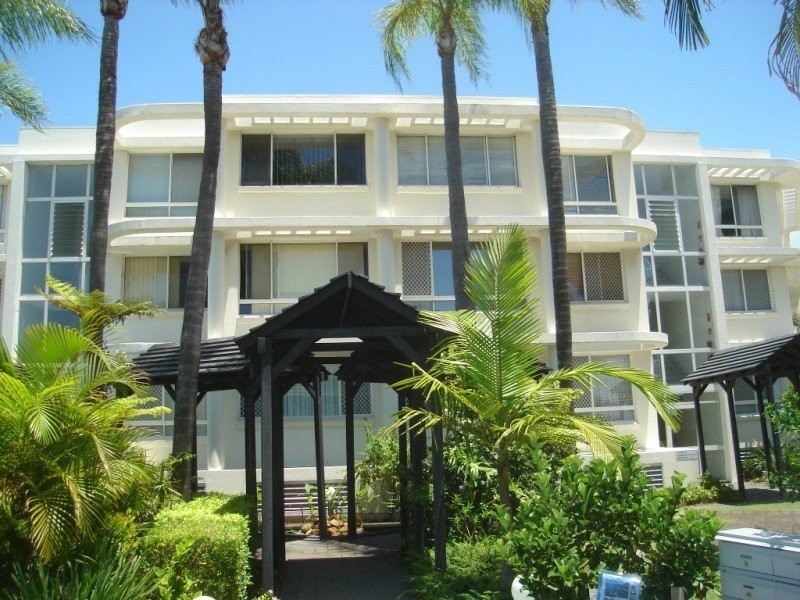 16/52 Back Street, Biggera Waters QLD 4216