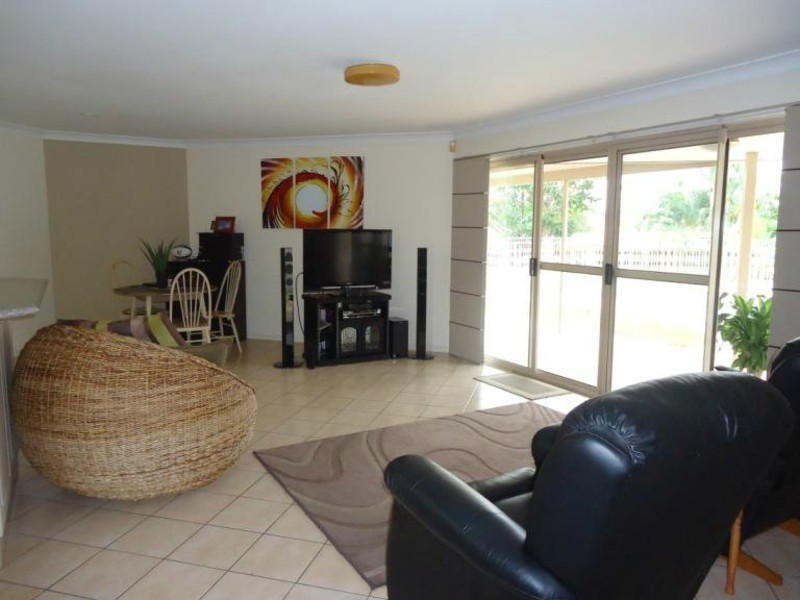 38 Henry Cotton Drive, Parkwood QLD 4214