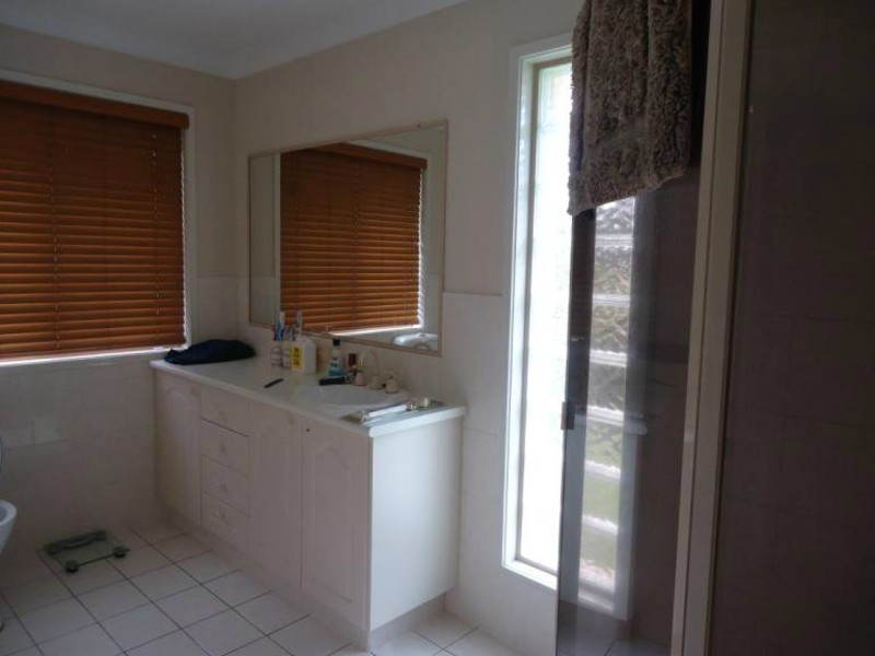 38 Henry Cotton Drive, Parkwood QLD 4214