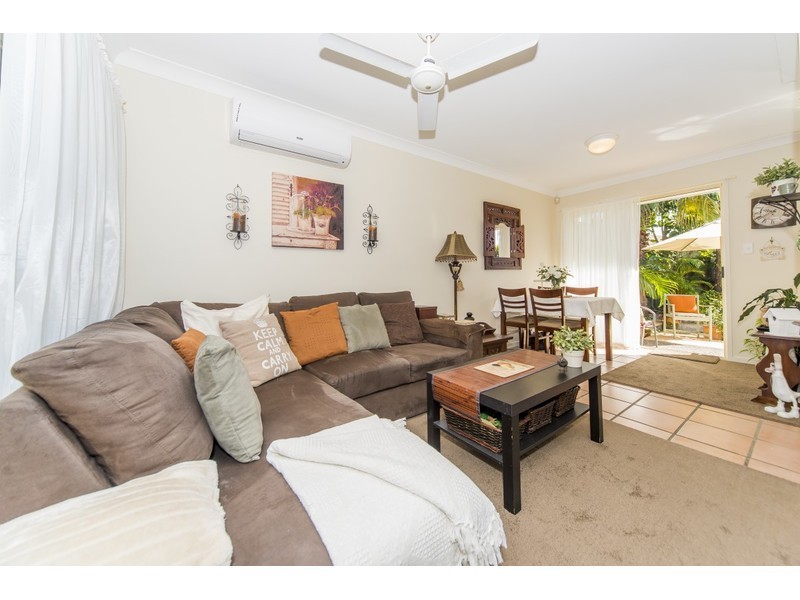 27/15 Monet Street, Coombabah QLD 4216