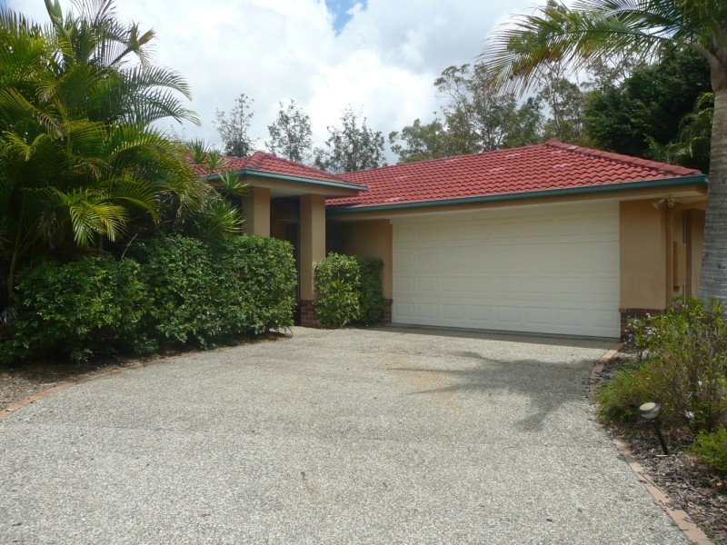 6 McNamara Court, Oxenford QLD 4210