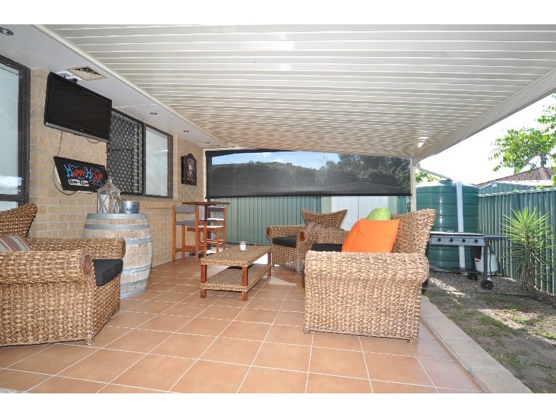 2/24 Senate Street, Labrador QLD 4215