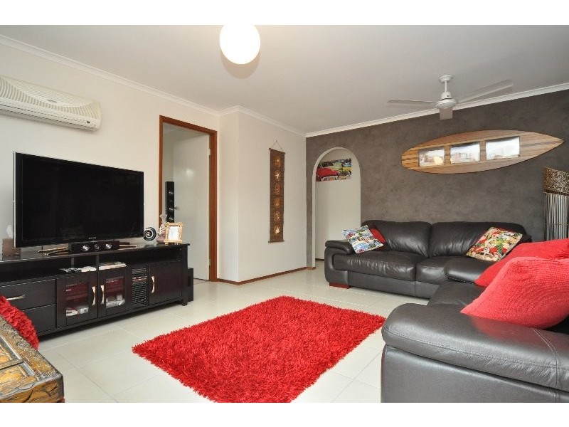 2/24 Senate Street, Labrador QLD 4215