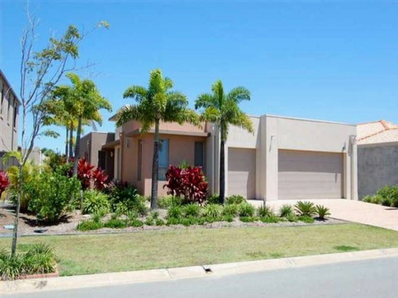 2804 Gracemere Circuit North, Hope Island QLD 4212
