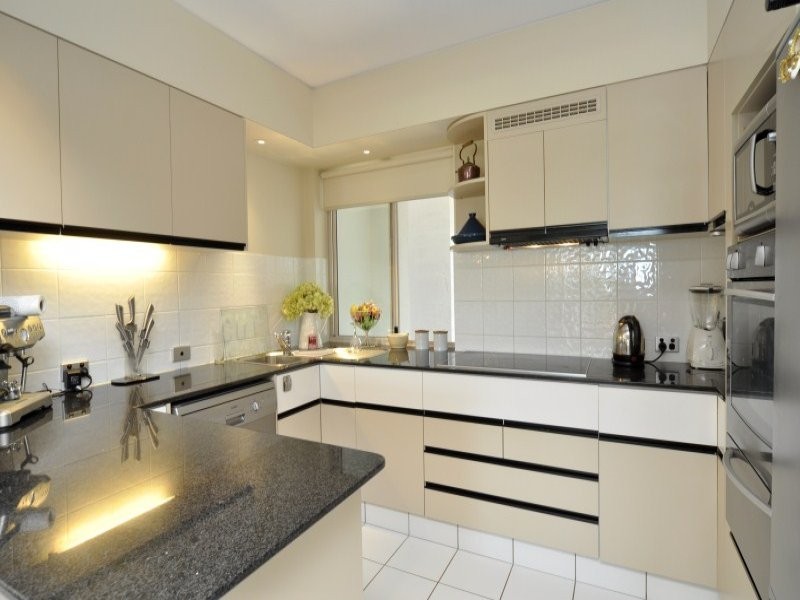 14/76 Chichester Drive, Arundel QLD 4214