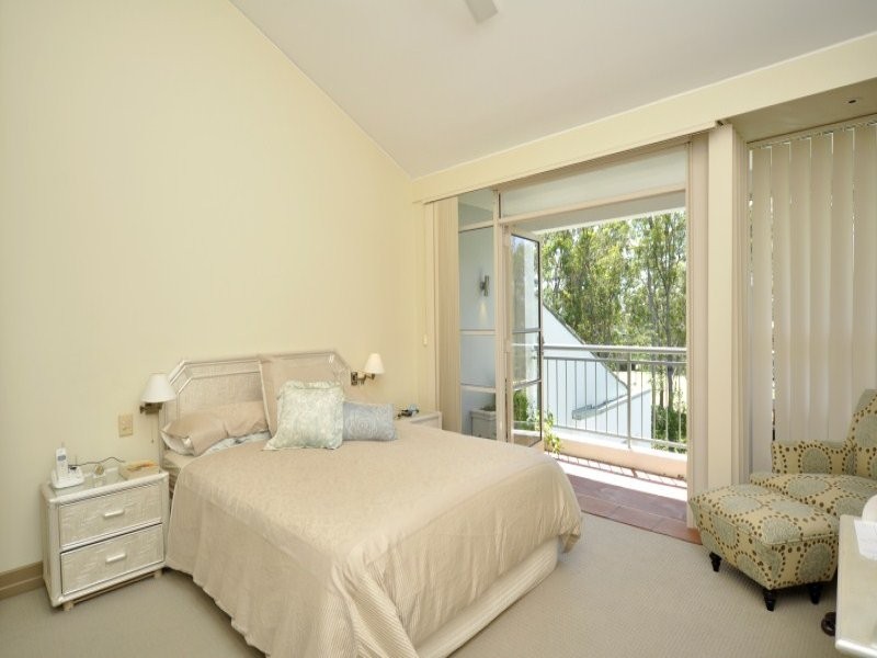 14/76 Chichester Drive, Arundel QLD 4214