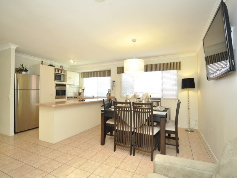 33 Carner Court, Parkwood QLD 4214