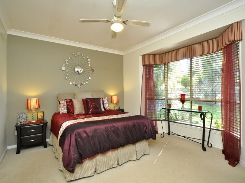 33 Carner Court, Parkwood QLD 4214