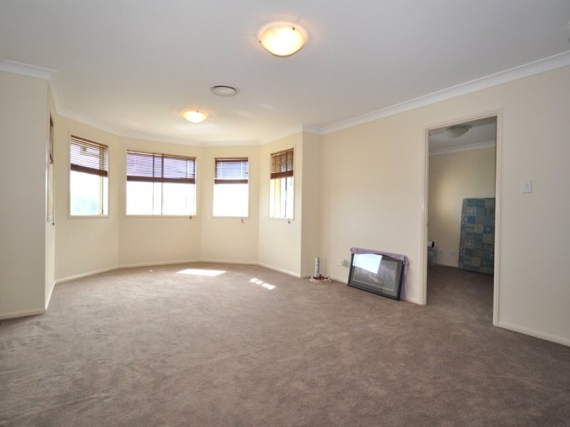 42 Salvado Drive, Pacific Pines QLD 4211