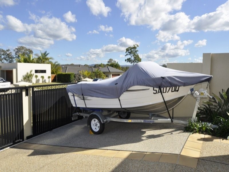 10 Torquay Place, Arundel QLD 4214