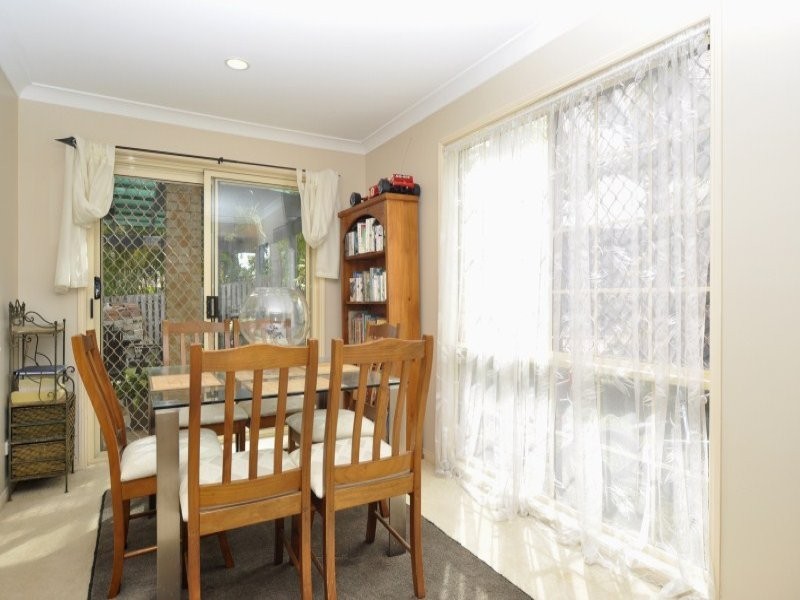 14 Yarraglen Place, Parkwood QLD 4214