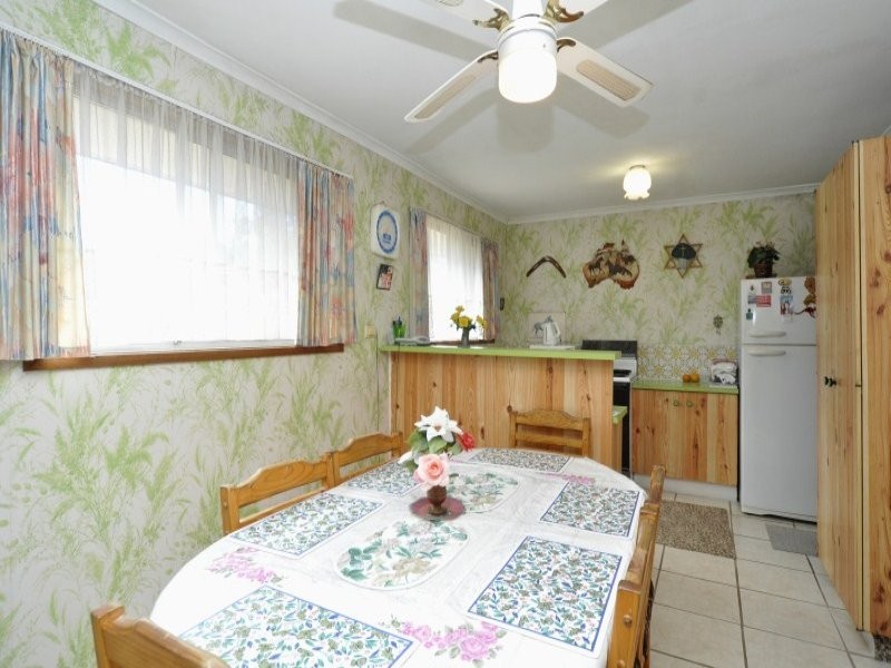 148 Government Road, Labrador QLD 4215