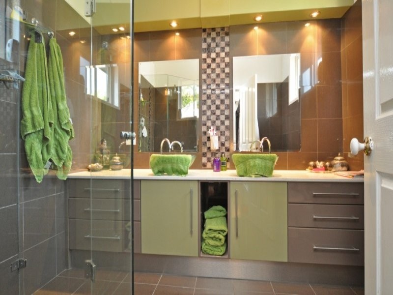 3 Waterwood Court, Arundel QLD 4214